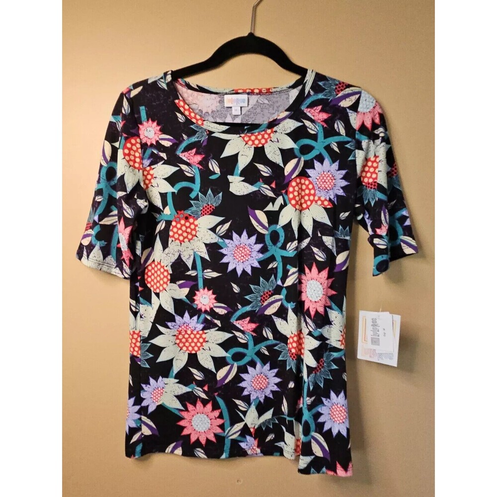 NWT LuLaRoe Gigi Shirt Top Blouse Size M